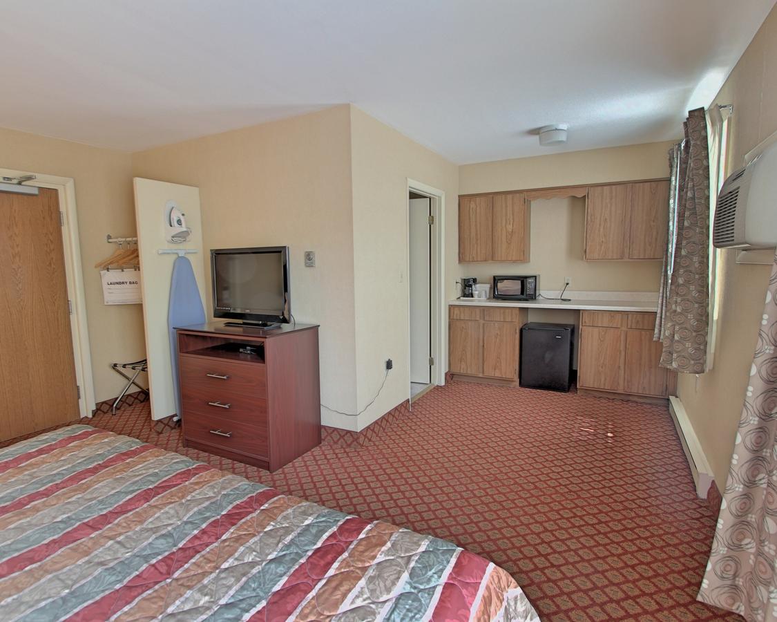 Rodeway Inn & Suites Hershey Room photo