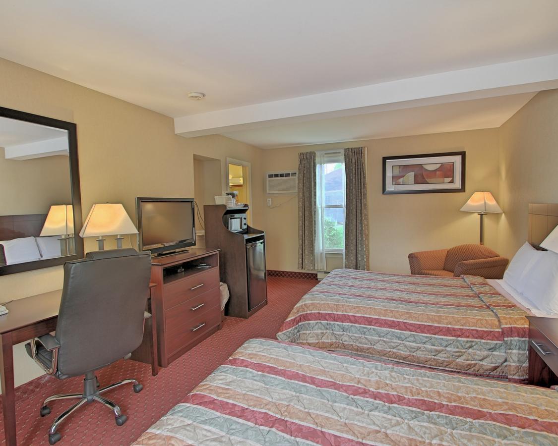 Rodeway Inn & Suites Hershey Room photo